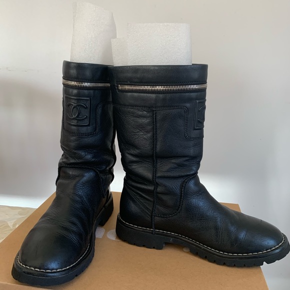 Authentic Chanel boots - Picture 2 of 5